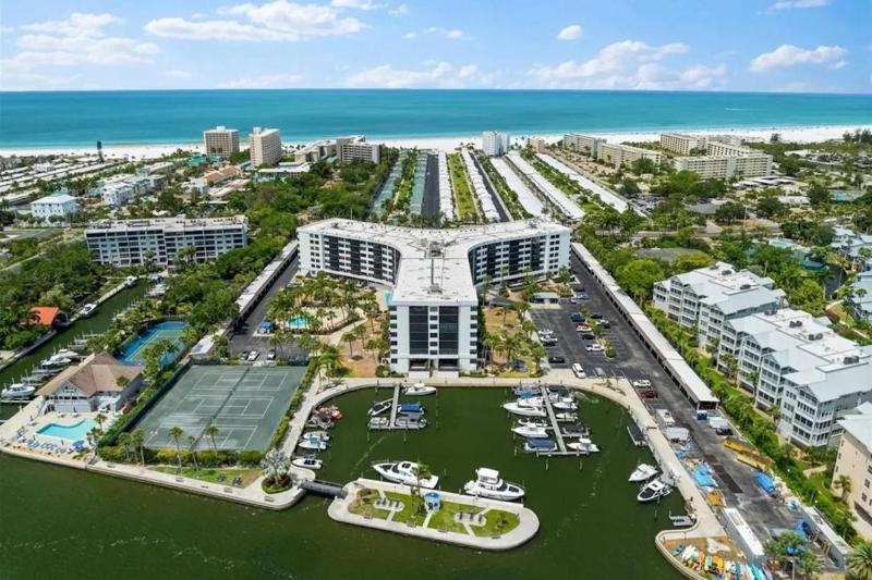 Harbor Towers 1 Ground Floor Water View - image 48