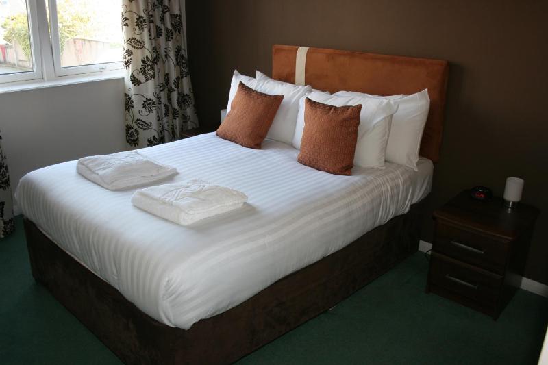 Two-Bedroom Executive Suite image 3