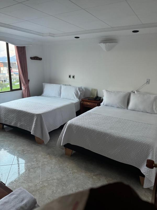 Hotel Americas Suites - image 11