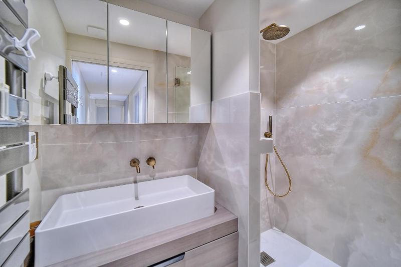 REF 1442 - Cannes Center - Apartment for rent - image 14