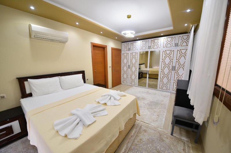 Gold villa - image 26