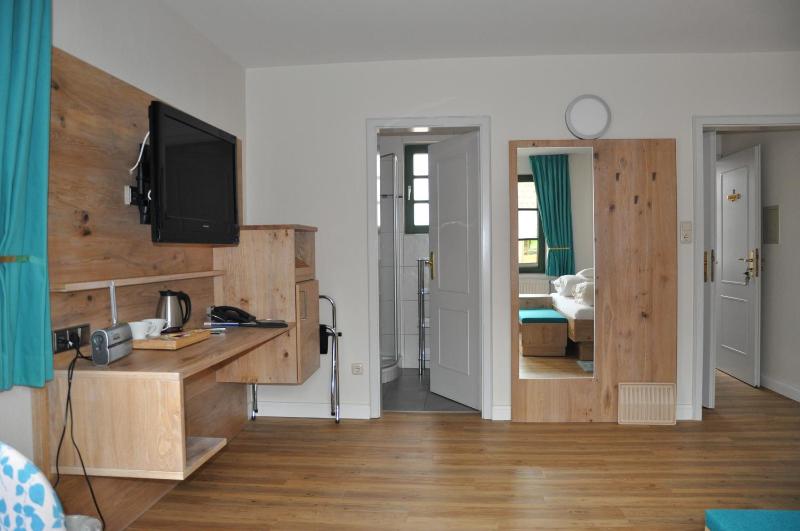 Superior Double Room image 2