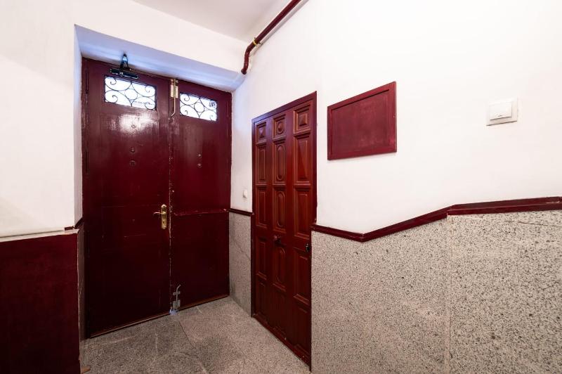 MV26 Full Apartament Malasaña Gran Via - image 11
