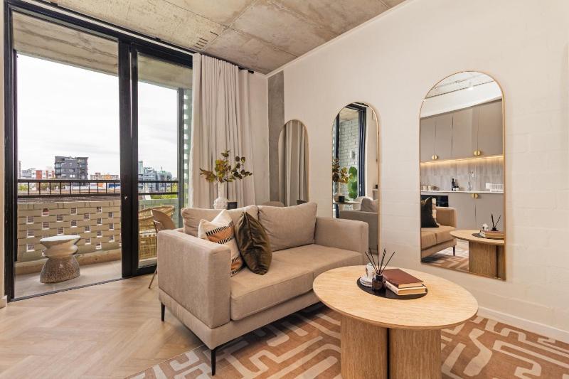 Central Sea Point Studio Rooftop Pool - image 1