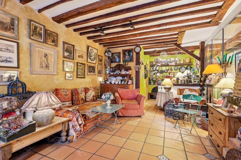 Hotel de Nesle - image 2
