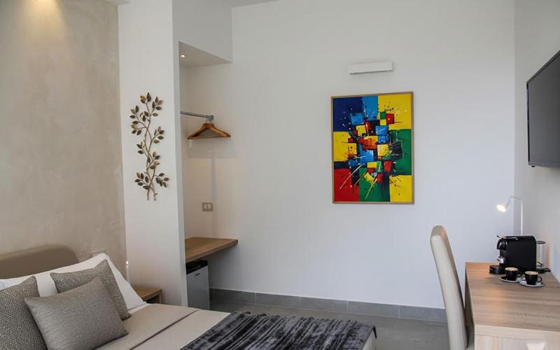 Hotel Calysea Tropea - Breakfast & Brunch Until 13-00 Included - Free Private Parking - image 3