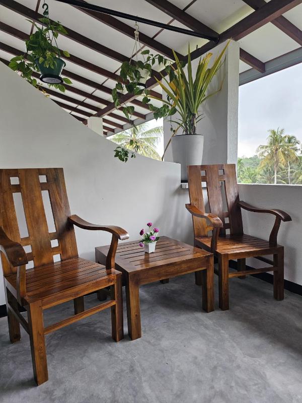 Hikkaduwa City Penthouse - image 11