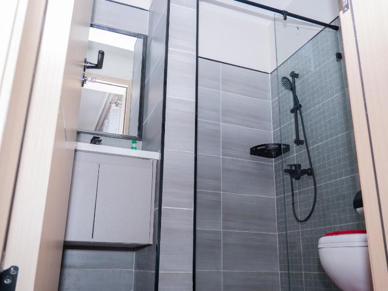 Nairobi exclusive 2 bedroom Apartment All ensuite Gym swimming pool kids playground Parking family friendly - image 5