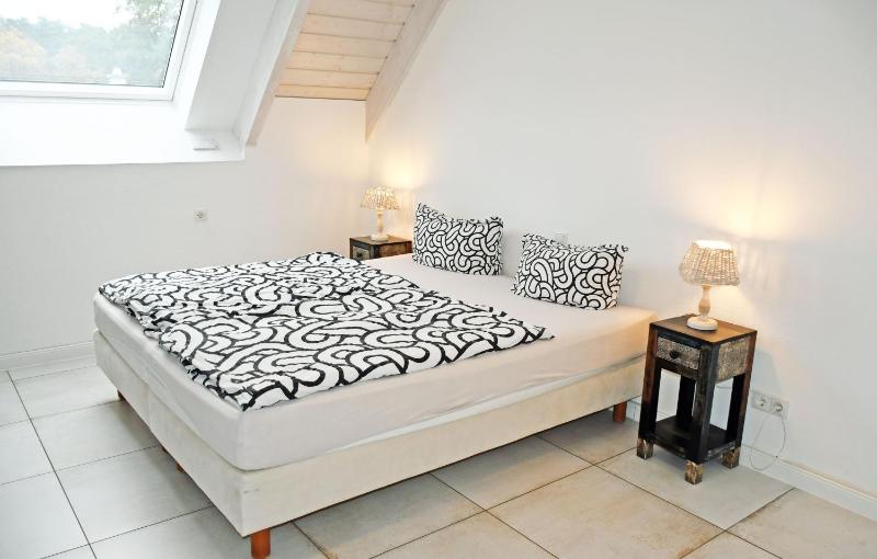 schöne Maisonette-Ferienwohnung am Selliner See mit Terrasse - image 3