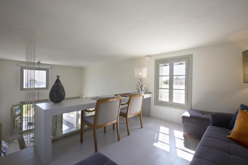 Villa Aphrodite · Elegant villa sea views designer renovation - image 31