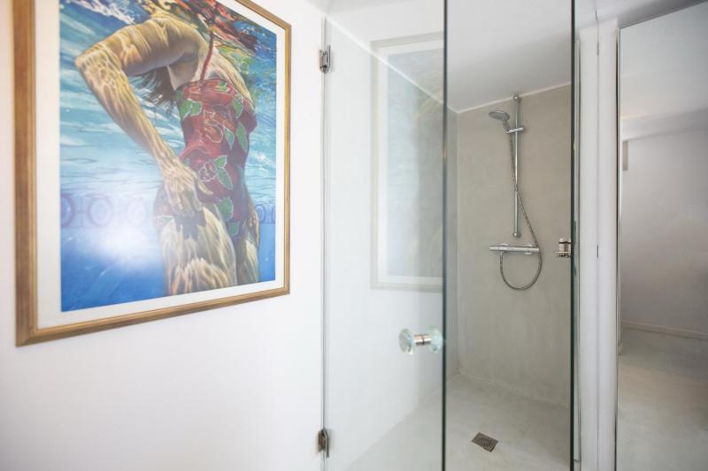 Villa Aphrodite · Elegant villa sea views designer renovation - image 20