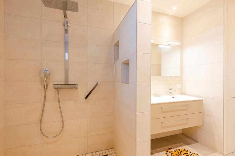 VIRGILE KEYWEEK Family apartment in the heart of Biarritz - image 7