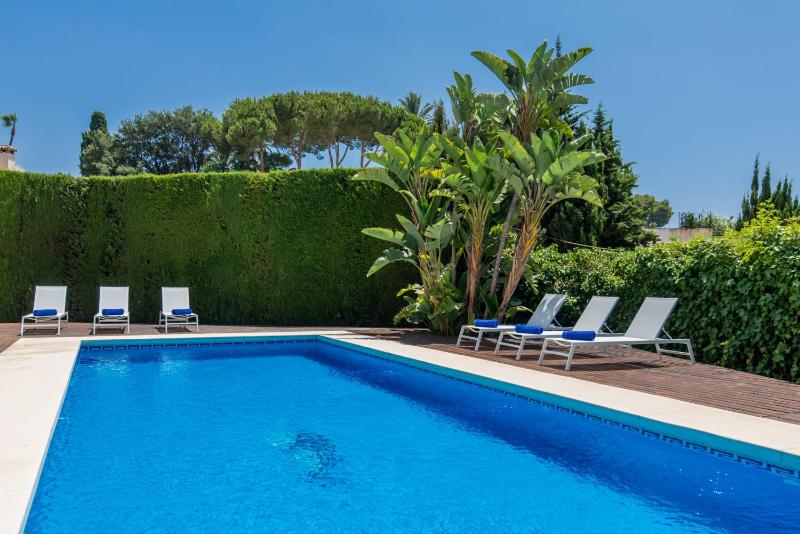 VACATION MARBELLA I Villa Nadal Private Heated Pool 5BDR Lush Garden BBQ Alarm System Best Beaches at Your Doorstep - image 8