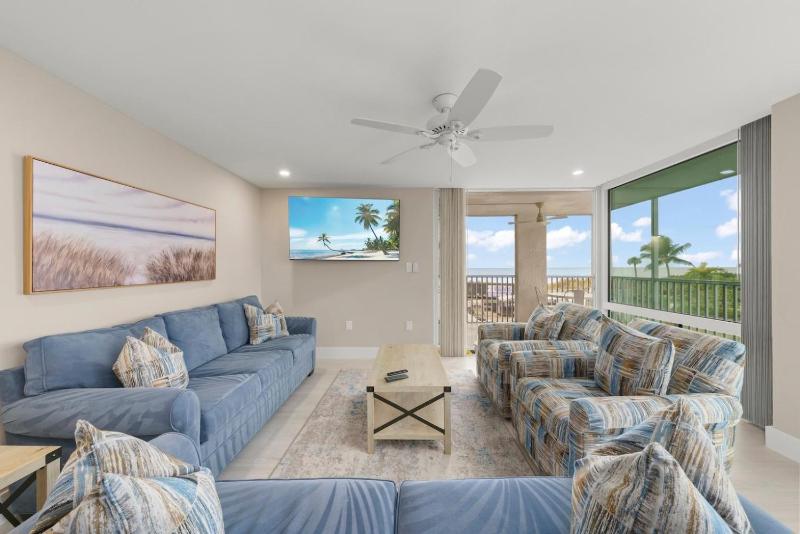 Island Beach Club #220C - image 1