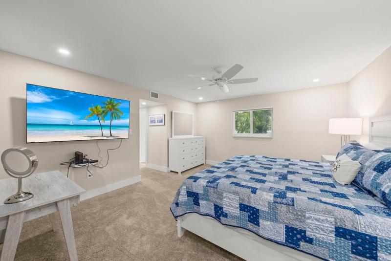 Island Beach Club #220C - image 7