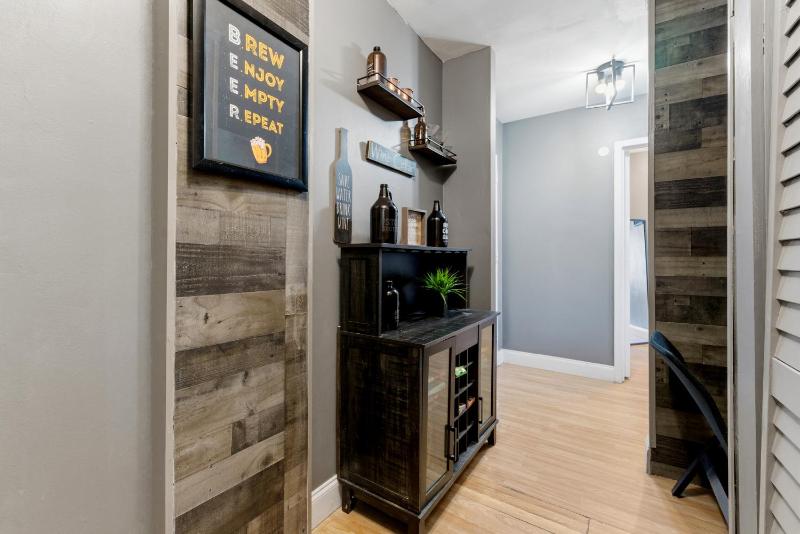 Downtown Atlanta 3BR Condo Pool Access Near Stadium & Arena - image 9