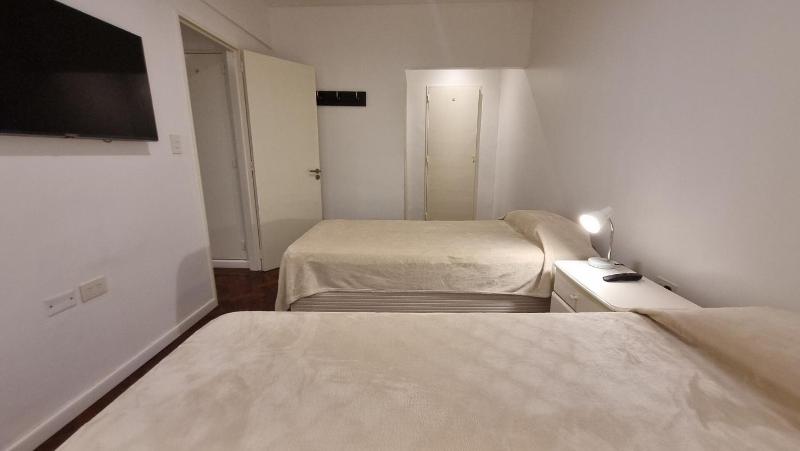 Apartment steps away from Av. Corrientes theaters - image 4