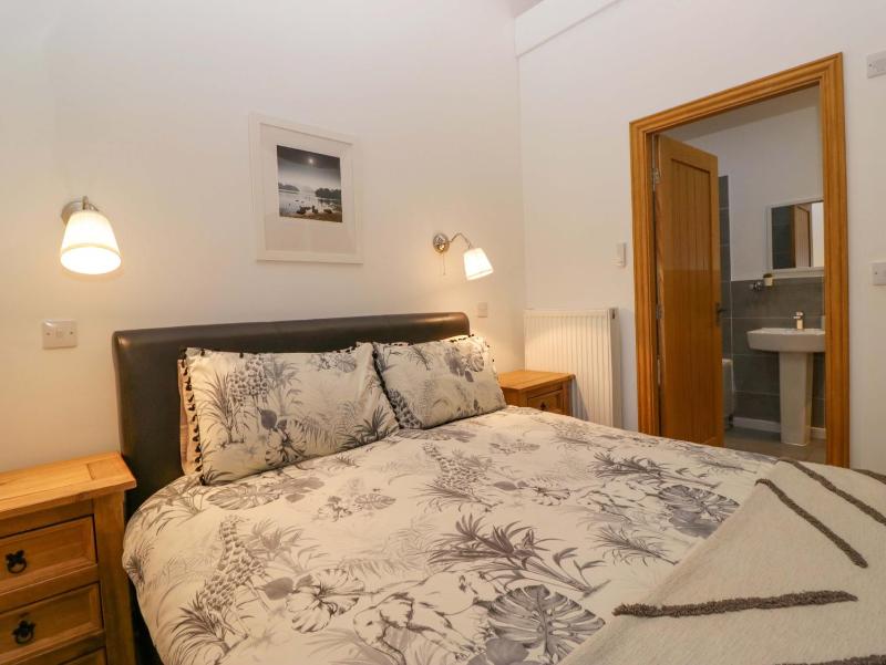 Newlands Fell Cottage - image 12