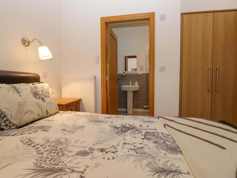 Newlands Fell Cottage - image 10