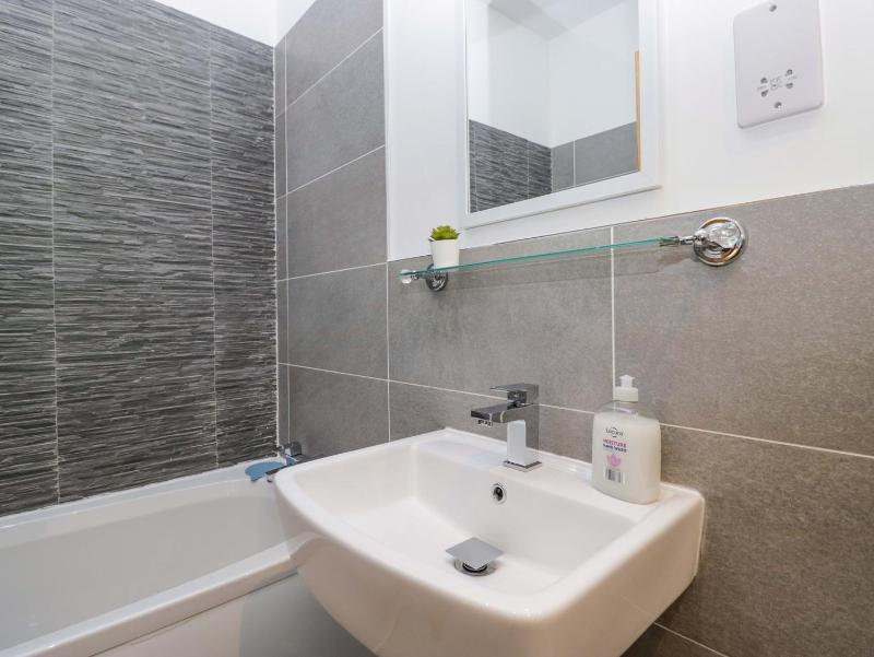 Newlands Fell Cottage - image 34