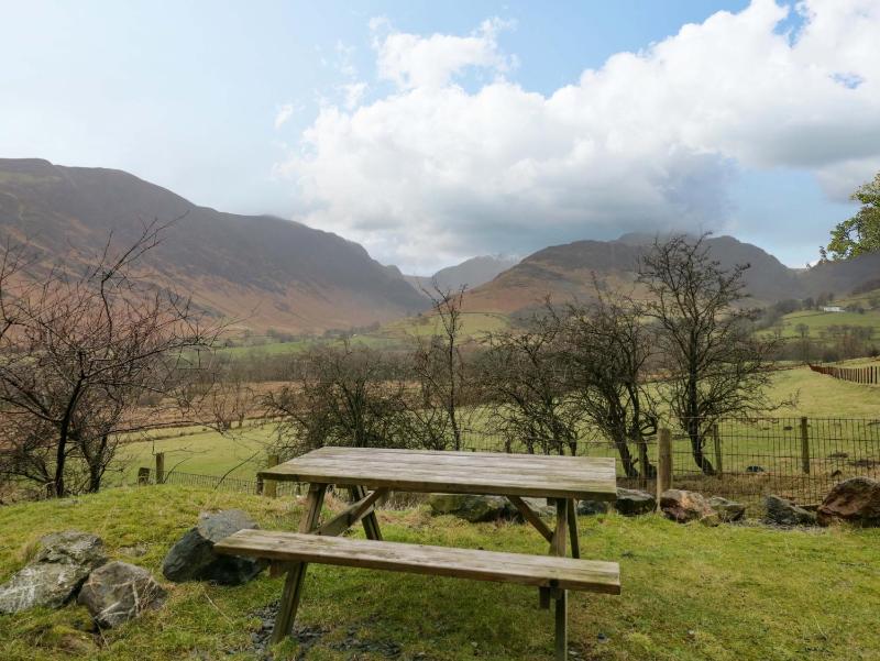Newlands Fell Cottage - image 16