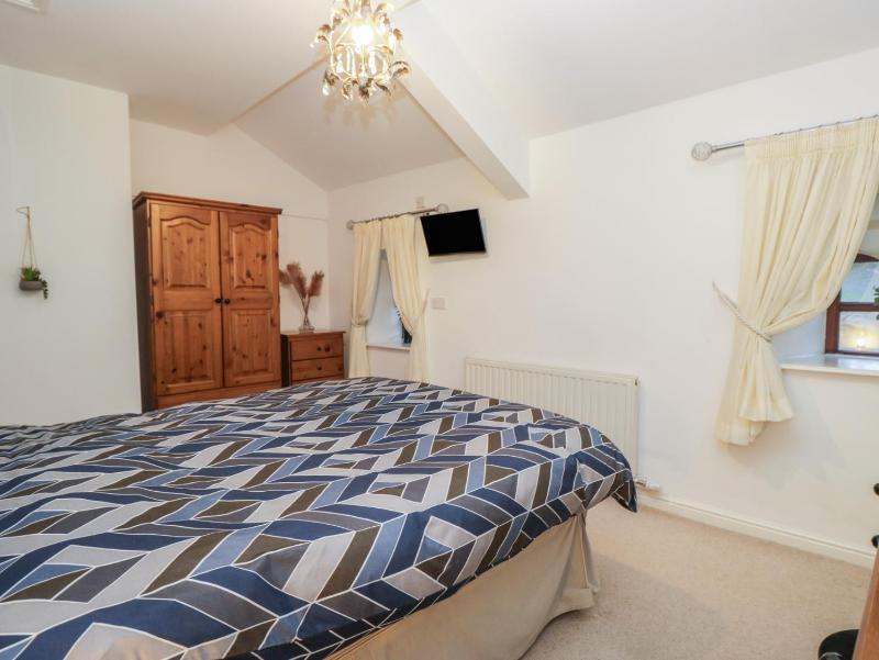 Newlands Fell House - image 43