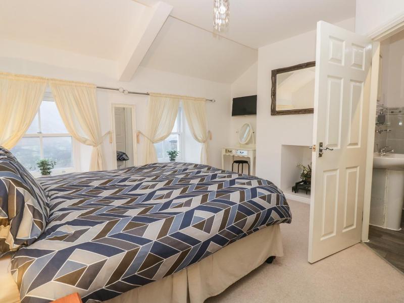 Newlands Fell House - image 37