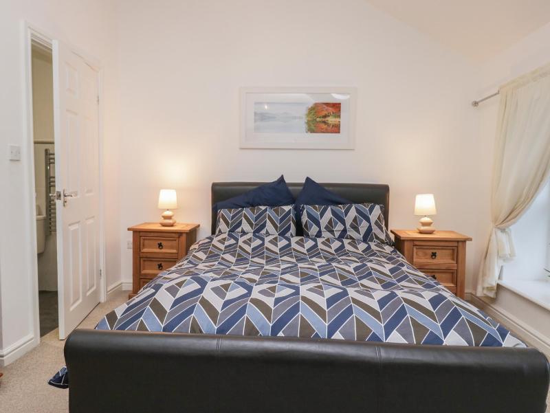 Newlands Fell House - image 20