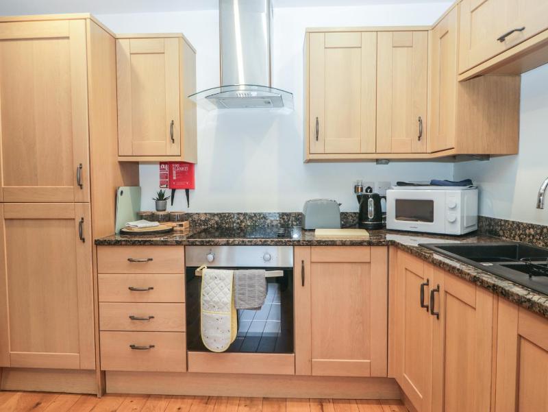 Newlands Cottage - image 21