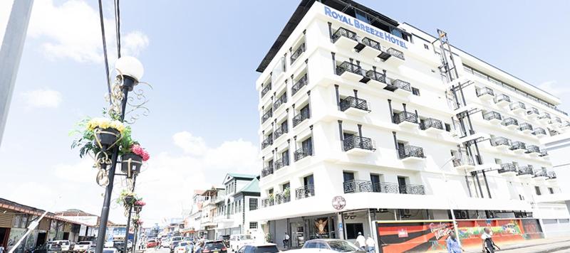 Royal Breeze Paramaribo - image 1