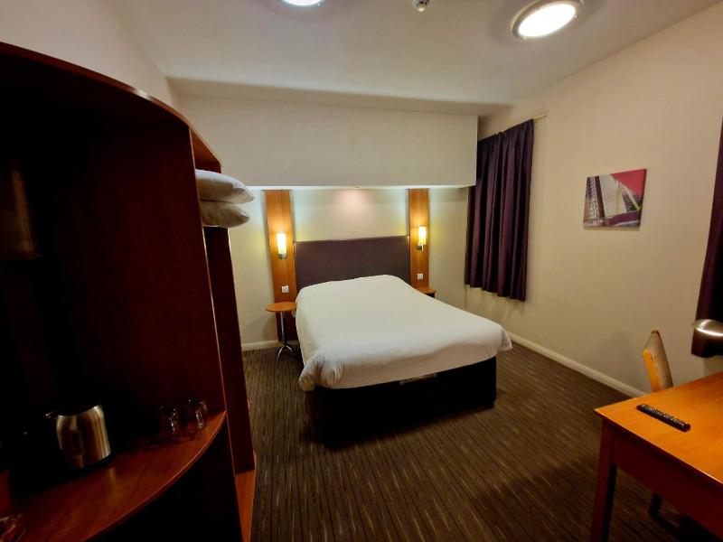 Charter Hotel Bournemouth - image 9