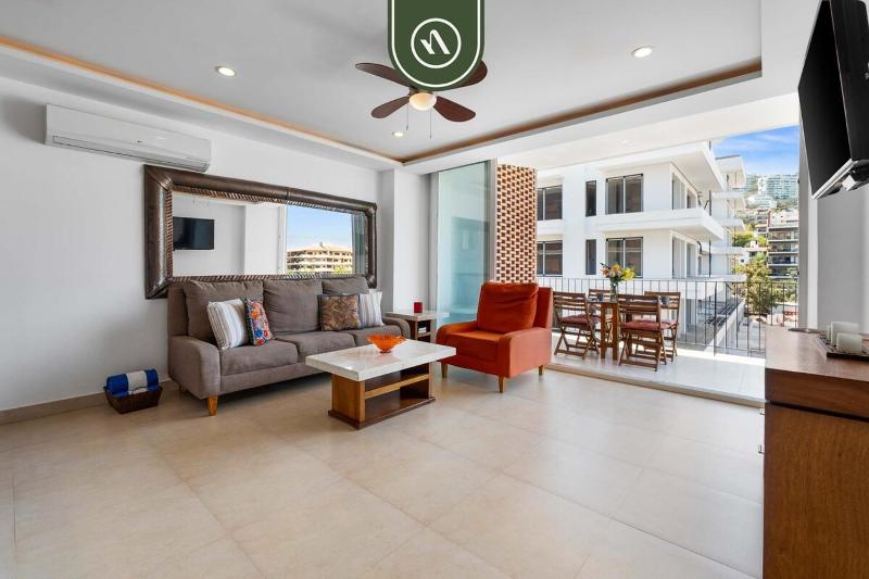 The Park 406 | 2BR/2BA in Zona Romántica PV - image 13