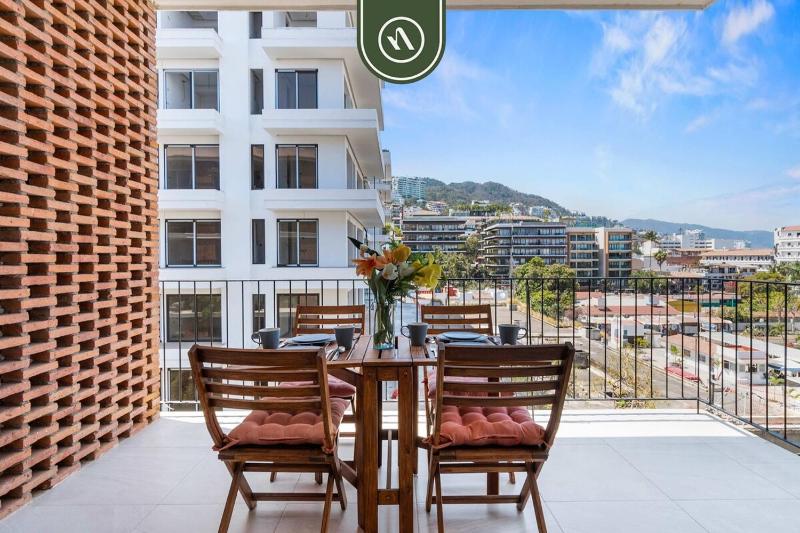 The Park 406 | 2BR/2BA in Zona Romántica PV - image 12