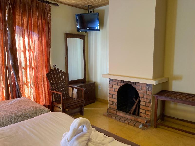 Lily Bank Bungalow - image 16