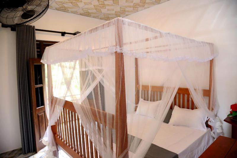 Chathu Villa - image 2