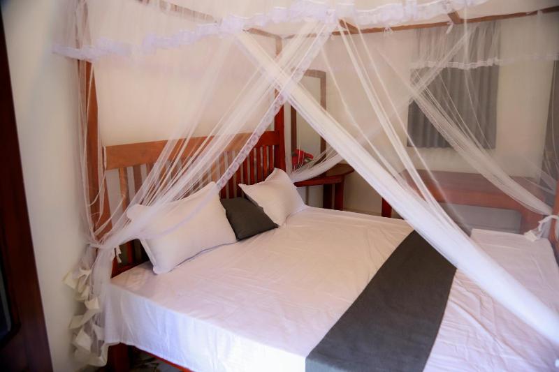 Chathu Villa - image 6