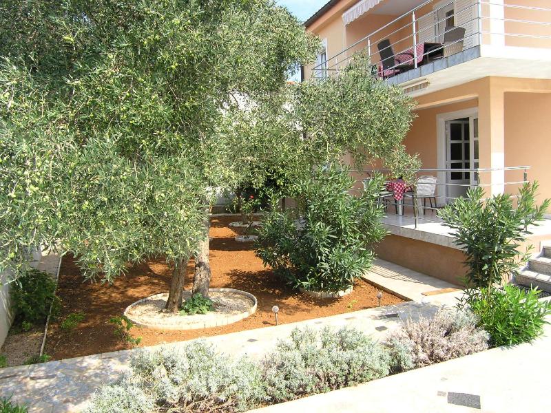 Apartmani Bakran - image 1