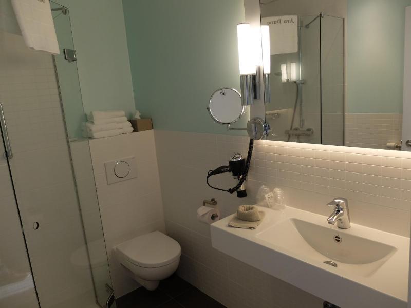Comfort Room image 3