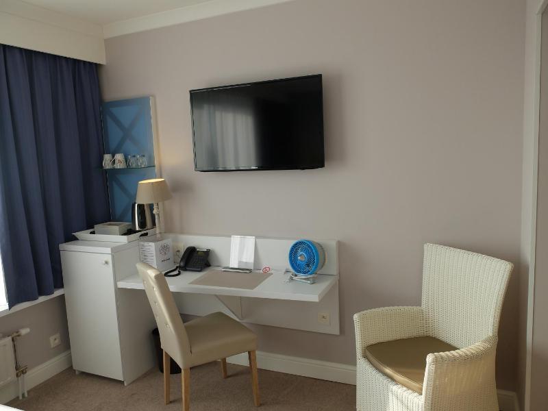 Comfort Room image 2