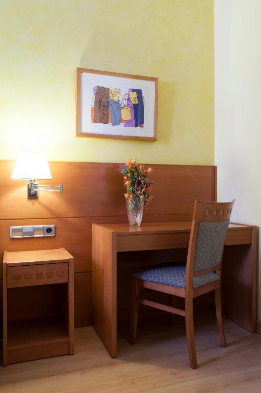 Hotel Cervantes - image 14
