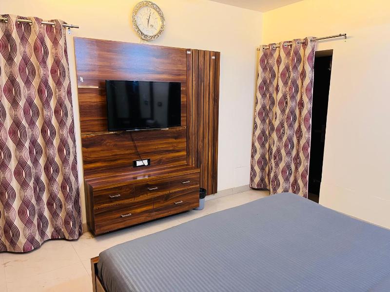 The Wisdom Homestay In Agra - image 9