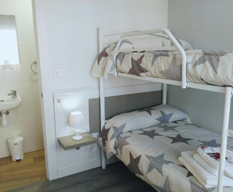 Comfort Quadruple Room image 3