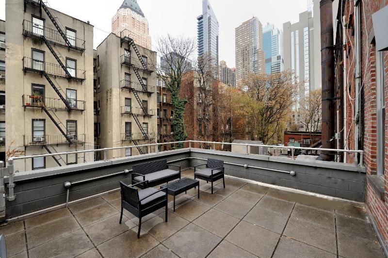 Time Square Vicinity- Luxury 2BR 2BA NYC Apt - image 9