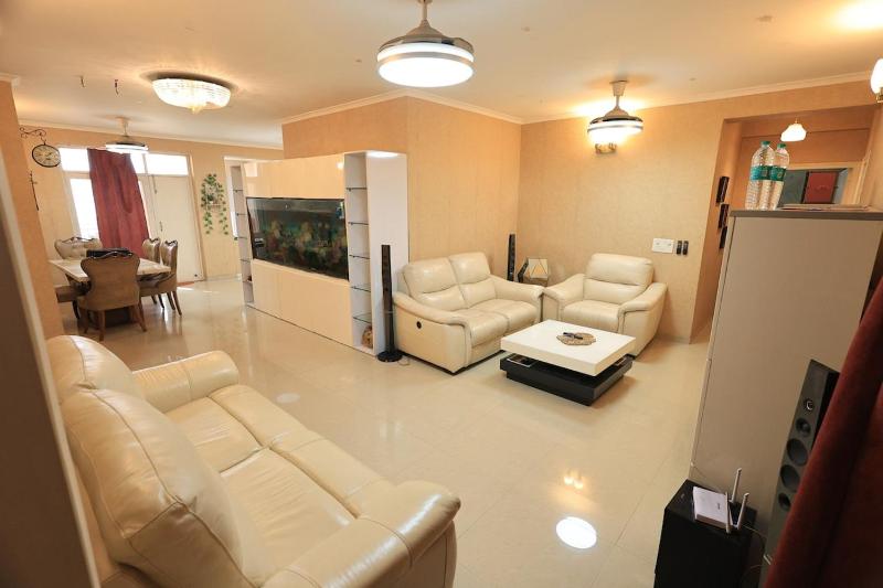 Royal 4BHK Oasis BalconyViews - image 16