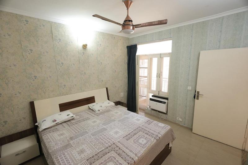 Royal 4BHK Oasis BalconyViews - image 8