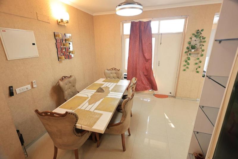 Royal 4BHK Oasis BalconyViews - image 15