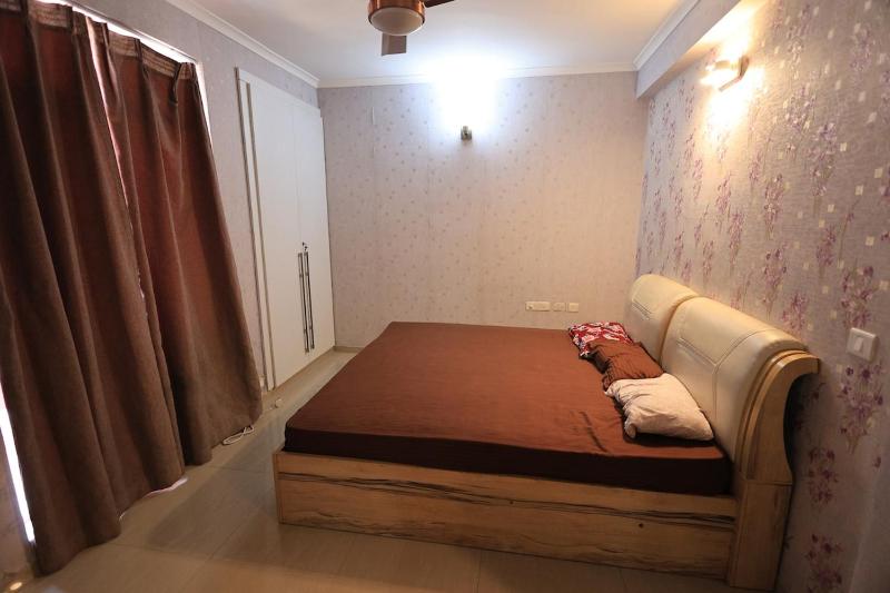 Royal 4BHK Oasis BalconyViews - image 17