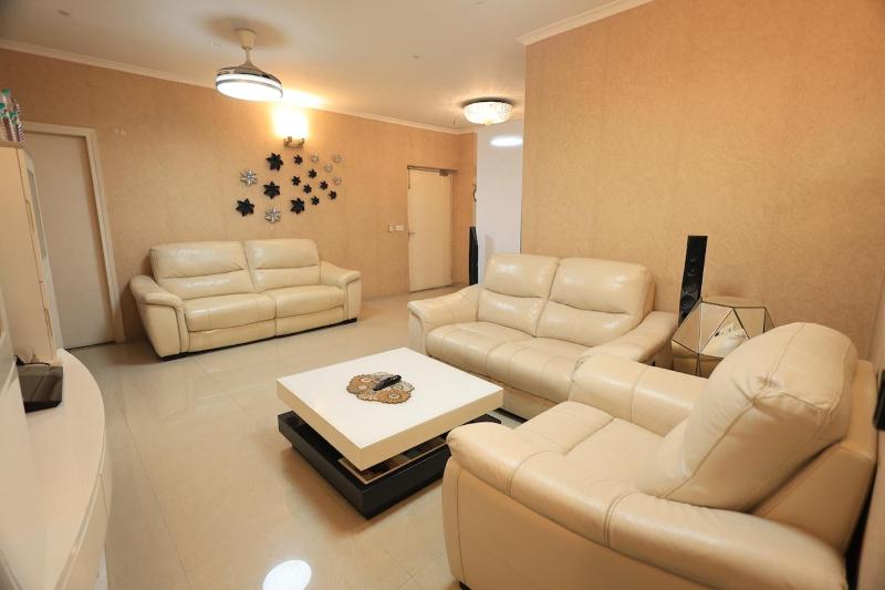 Royal 4BHK Oasis BalconyViews - image 10