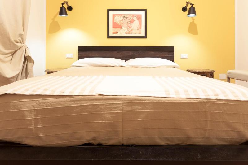 Double Room with Private External Bathroom image 3