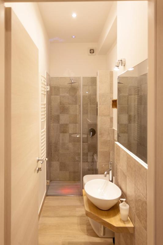 Double Room with Private External Bathroom image 4